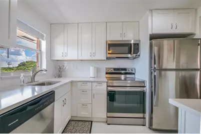 9400  Sunrise Lakes Blvd, Unit #304, Sunrise, FL 33322 - Photo 10