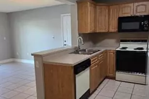 301 W Palm Way Unit, Pembroke Pines, FL 33025 - Photo 14