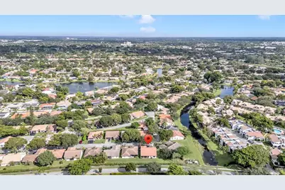 10940  Cypress Run Cir, Coral Springs, FL 33071 - Photo 24