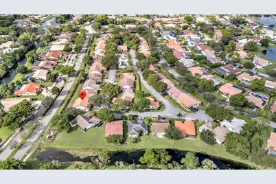 10940  Cypress Run Cir, Coral Springs, FL 33071 - Photo 22