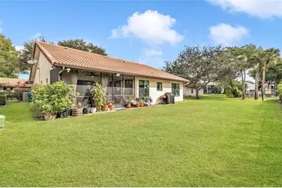 10940  Cypress Run Cir, Coral Springs, FL 33071 - Photo 18