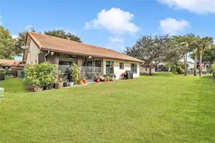 10940 Cypress Run Cir, Coral Springs, FL 33071 - Photo 18