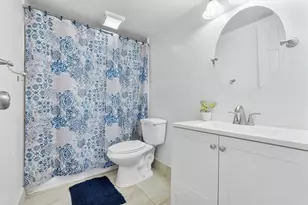 2840 Somerset Dr, Lauderdale Lakes, FL 33311 - Photo 16