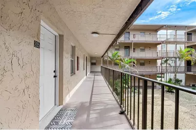 2840  Somerset Dr, Unit #205M, Lauderdale Lakes, FL 33311 - Photo 4