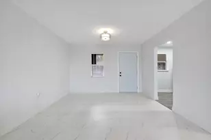 2840 Somerset Dr, Lauderdale Lakes, FL 33311 - Photo 8