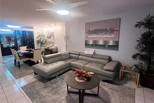 2802 N 46th Ave, Hollywood, FL 33021 - Photo 1