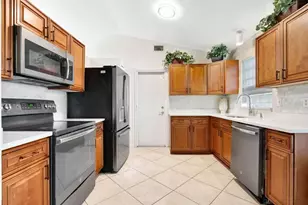 1002 Aspri Way, Riviera Beach, FL 33418 - Photo 2