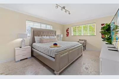 2757 NE 14th Ave, Wilton Manors, FL 33334 - Photo 24