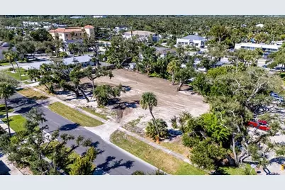 641  Azalea, Vero Beach, FL 32963 - Photo 4