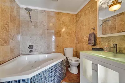 2500 NE 36th St, Unit #8, Lighthouse Point, FL 33064 - Photo 14