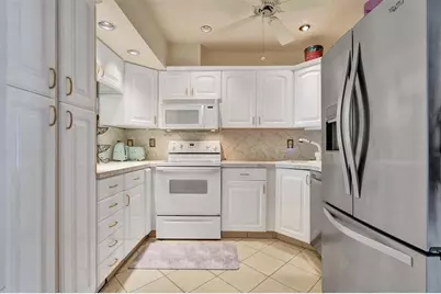 2500 NE 36th St, Unit #8, Lighthouse Point, FL 33064 - Photo 32