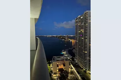 1750 N Bayshore Dr, Unit #2606, Miami, FL 33132 - Photo 2