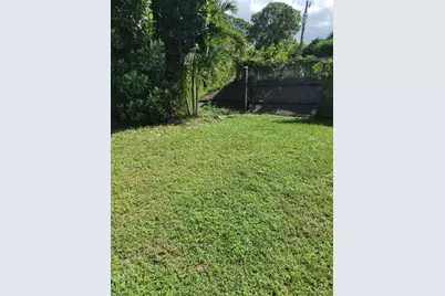 313 NE Glentry Ave, Port Saint Lucie, FL 34983 - Photo 16