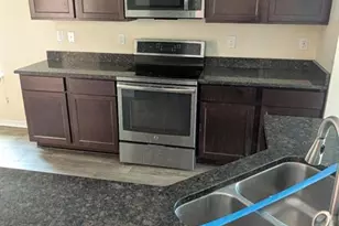 313 NE Glentry Ave, Port Saint Lucie, FL 34983 - Photo 2