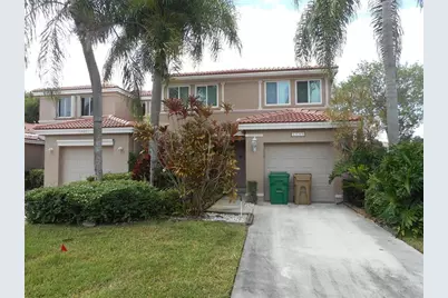 1741 SW 109th Ter, Davie, FL 33324 - Photo 2