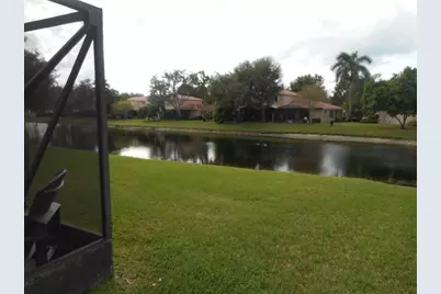 1741 SW 109th Ter, Davie, FL 33324 - Photo 4