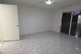 9470 Tangerine Pl, Davie, FL 33324 - Photo 16