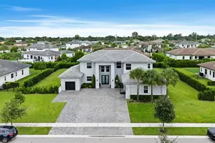 2001 Meadows Dr, Davie, FL 33324 - Photo 1