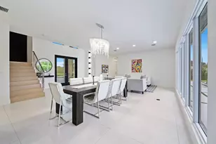 2001 Meadows Dr, Davie, FL 33324 - Photo 14