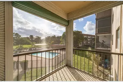 6100 S Falls Circle Dr, Unit #204, Lauderhill, FL 33319 - Photo 18