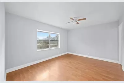 6100 S Falls Circle Dr, Unit #204, Lauderhill, FL 33319 - Photo 14