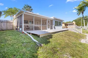 1310 SW 57th Ave, Plantation, FL 33317 - Photo 42