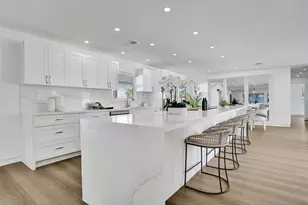 699 NE 70th St, Boca Raton, FL 33487 - Photo 12