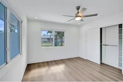 699 NE 70th St, Boca Raton, FL 33487 - Photo 40