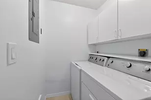 9110 SW 22nd Ct, Davie, FL 33324 - Photo 18