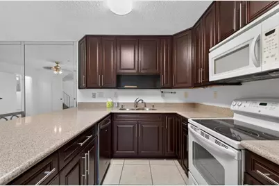 9110 SW 22nd Ct, Unit #D-4, Davie, FL 33324 - Photo 8