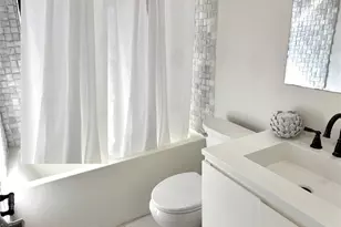 2101 NE 55th Ct, Fort Lauderdale, FL 33308 - Photo 8