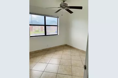 10046  Winding Lake Rd, Unit #203, Sunrise, FL 33351 - Photo 12