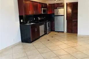 10046 Winding Lake Rd, Sunrise, FL 33351 - Photo 2