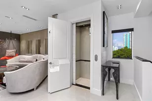 3021 Riomar St, Fort Lauderdale, FL 33304 - Photo 14