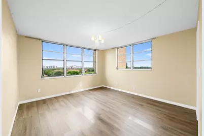 3300 W Rolling Hills Cir, Unit #610, Davie, FL 33328 - Photo 10