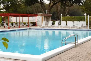 3300 W Rolling Hills Cir, Davie, FL 33328 - Photo 18