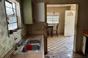 2129 NW 59th St, Miami, FL 33142 - Photo 8