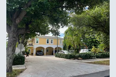 1948 NE 2nd Street, Deerfield Beach, FL 33441 - Photo 2