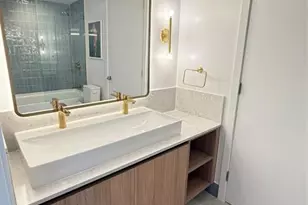 159 NE 6th St, Miami, FL 33132 - Photo 4