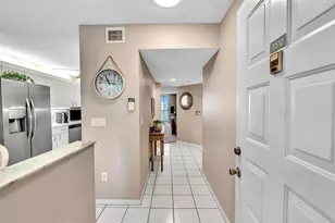 7512 N Devon Dr, Tamarac, FL 33321 - Photo 2