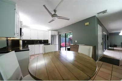 1700  Embassy Dr, Unit #504, West Palm Beach, FL 33401 - Photo 6