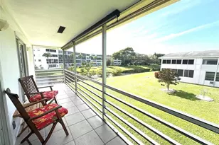 368 Oakridge T, Deerfield Beach, FL 33442 - Photo 2