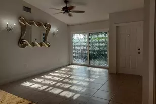 2718 N Nob Hill Rd, Sunrise, FL 33322 - Photo 4