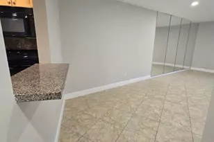 4121 Stirling Rd, Davie, FL 33314 - Photo 6