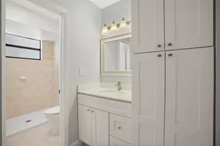 510 NW 103rd Terrace, Pembroke Pines, FL 33026 - Photo 22