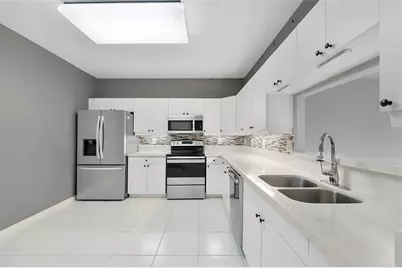 9664  Royal Palm Blvd, Coral Springs, FL 33065 - Photo 6