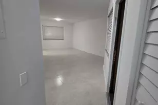 8657 SW 5th St, Pembroke Pines, FL 33025 - Photo 16