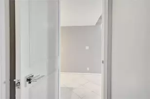 1150 Hillsboro Mile, Hillsboro Beach, FL 33062 - Photo 10