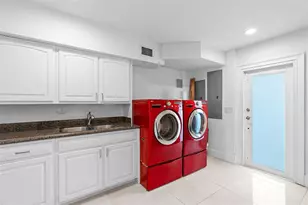 15555 Hawker Ln, Wellington, FL 33414 - Photo 24