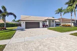 6707 Blue Bay Cir, Lake Worth, FL 33467 - Photo 2